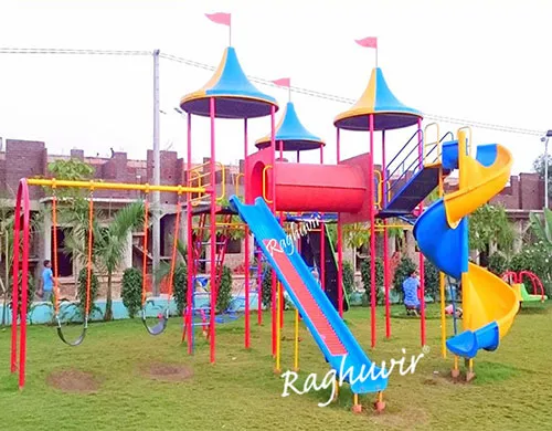outdoor multiplay system